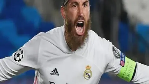 外卖小哥12分钟超时反获顾客和平台青睐，背后原因揭秘