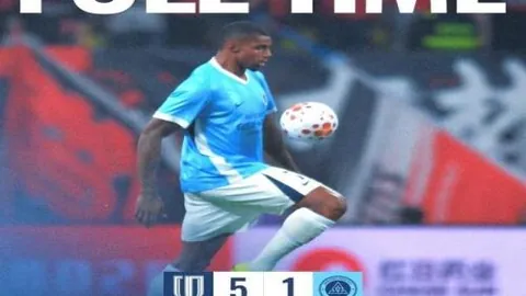 剑指巅峰：多瓦学院对决拉努斯，数据对决演绎智慧角逐